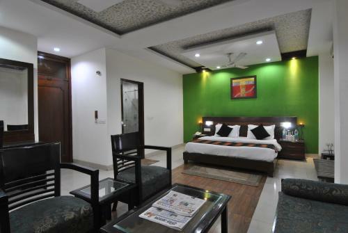 Hotel Chand Palace "hygienic Hotel"