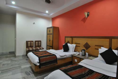 Hotel Chand Palace "hygienic Hotel"