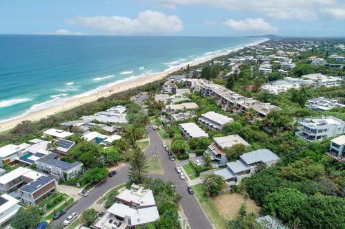 Apartamento 9 Andari Stunning Views Opposite Beach Access