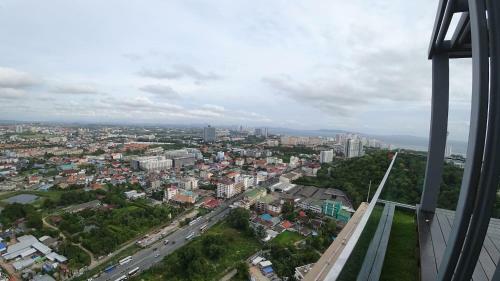 33 Rd Floor City View Studio Seaview Condominium