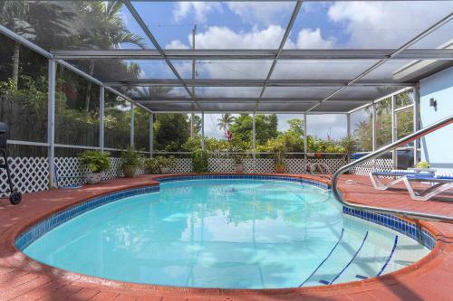 Gorgeous 3 Bdr, Amazing Bbq Area, Pool And More