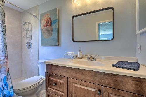 Charming Bradenton Retreat With Lanai And Pond!