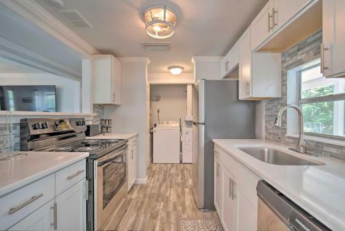 Newly Renovated Crystal River Home With Yard!