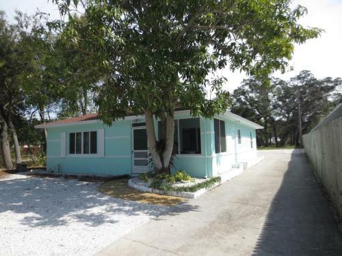 New Dunedin Bayshore Bungalow On Pinellas Trail