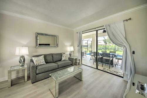 Modern Cape Coral Home Private Lanai And Pool!