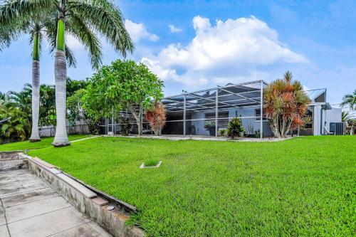 Grand Retreat In Cape Coral