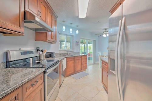 Hernando Beach Home With Pool And Canal Access!