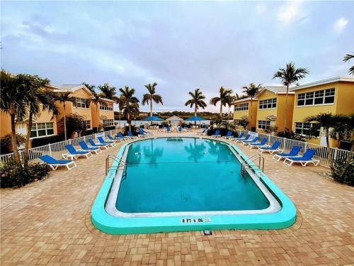 Apartamento Beautiful Condo Steps From The Beach And Gulf