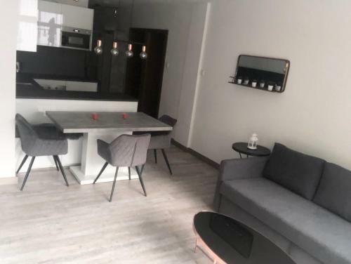 Ski And Lake View Apartment
