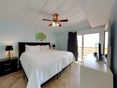 Coconut Beach House A