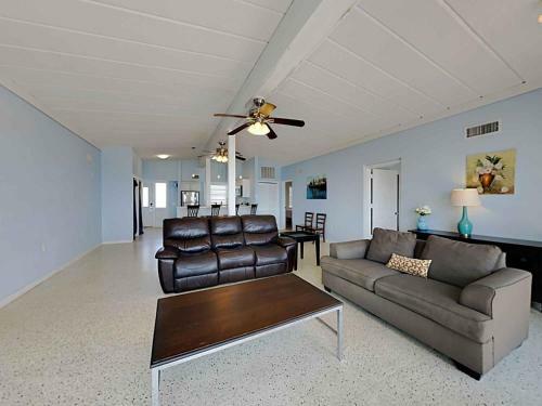 Coconut Beach House A