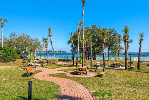 Destin West Gulfside #212