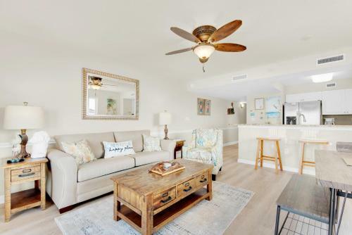 Pelican Isle 301