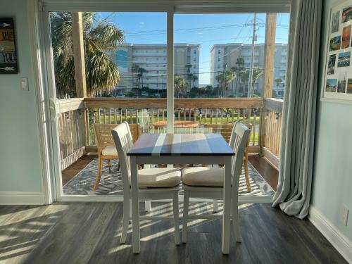 Apartamento Pristine Ocean View Condo With Private Balcony