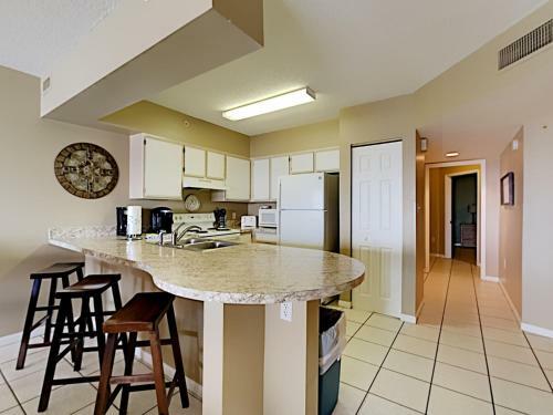 Apartamento Emerald Towers West #4002