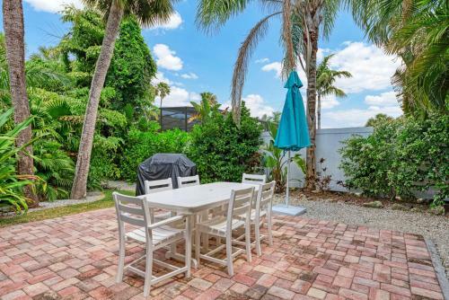 Barefoot Bungalow - 213 - 70th