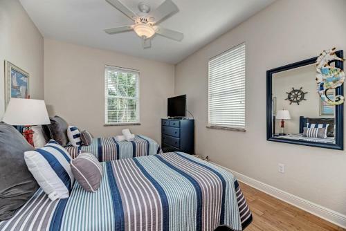 Ocean Blue Retreat - 215 - 64th Street