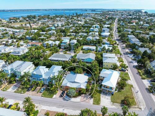Chiki Tiki West - 303 - 64th Street Unit A