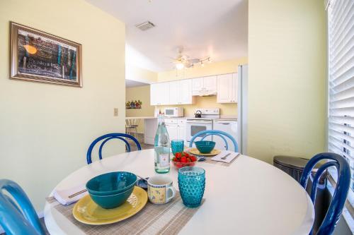 Beach Potato - 3404 Gulf Dr 5