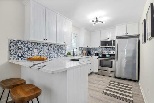 Sandy Toes - 3008 Gulf Drive Unit B