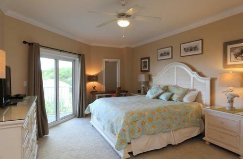 Paradise Shores 303 By Pristine Properties