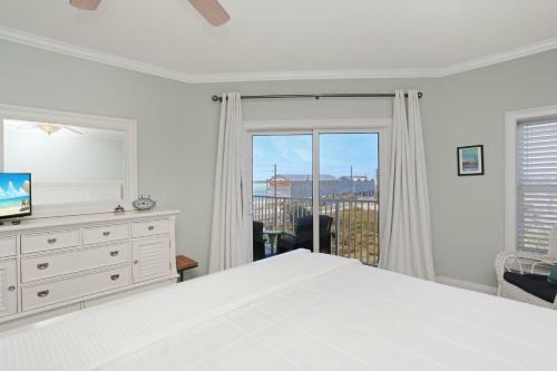 Paradise Shores 302 By Pristine Properties
