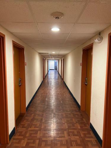 Hotel Metro Inn & Suites
