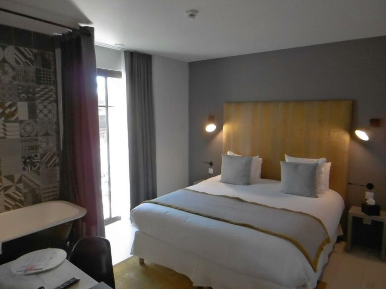 Pont Levis Hotel