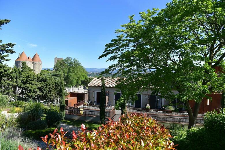 Pont Levis Hotel