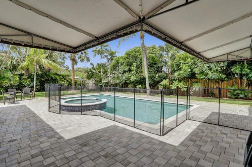 Wilton Manors Treehouse