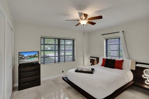 Wilton Manors Treehouse