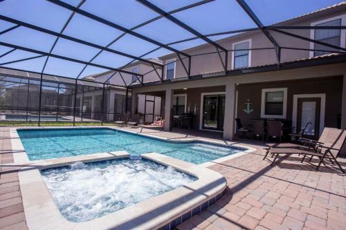 Spacious Home W Private Pool & Game Room