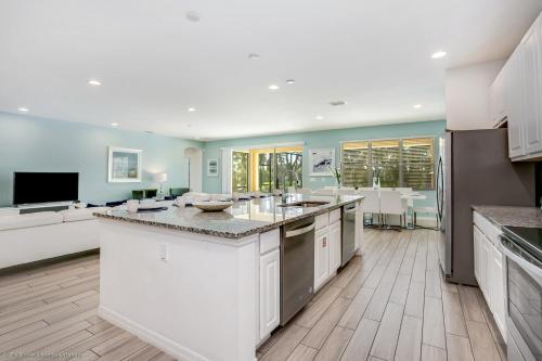 Villa 6112 Broad Oak Drive