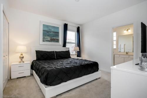Villa 6112 Broad Oak Drive