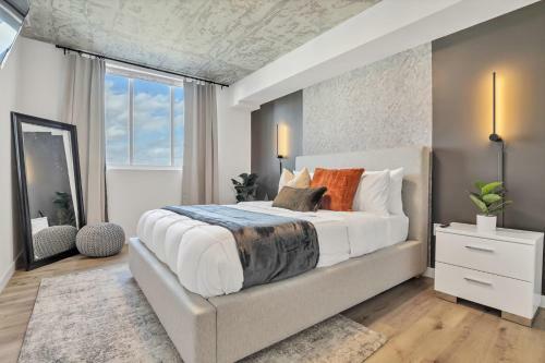 Apartamento Upscale Two Bedroom Suite With Pool & Near The Beach