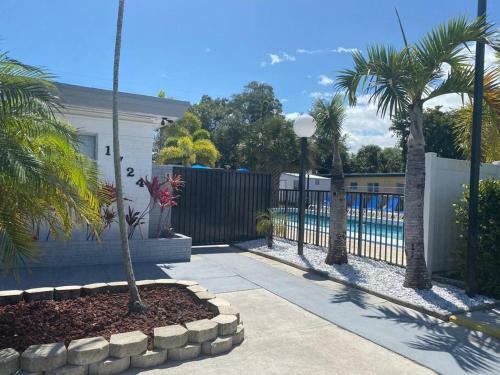 Apartamento Oasis At Hollywood - Sleeps 5 - Unit 1