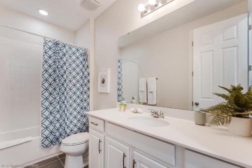 Villa 1580 Nassau Point Trail