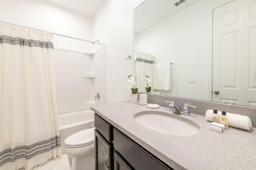 Spacious House With A Nice Private Pool Near Disney