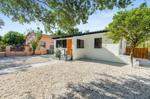 Welcome To Casa Amigos Private Home With Yard
