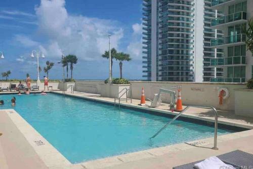 Apartamento High Floor Unit Located In Brickell - Free Parking