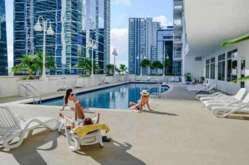 Apartamento 40th Floor Priceless Unit Central Location