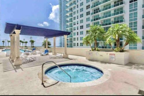 Apartamento 40th Floor Priceless Unit Central Location