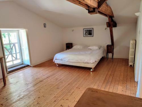 G�te Le Parc Du Ch�teau De Bourneau