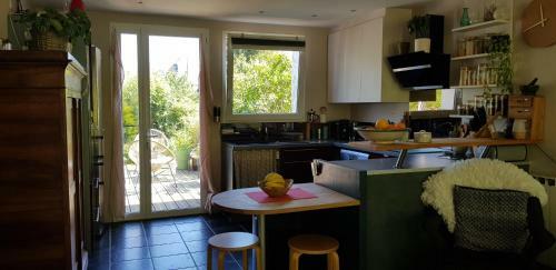 Agr�able Maison de Ville, Avec Tout � Proximit�.