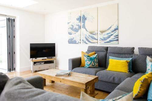 Delightful Seaside Hideaway 5 Mins To Beach