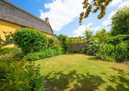 1 New Thatched Cottage