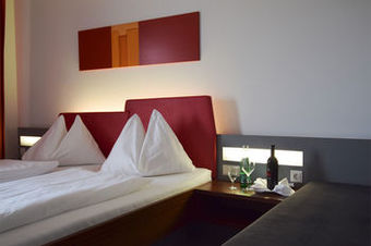 All In Red Thermenhotel