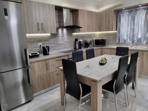 Silver Pearl Apartment #1
