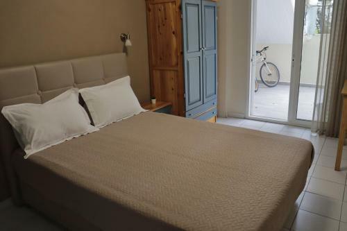 Elsea Apartments