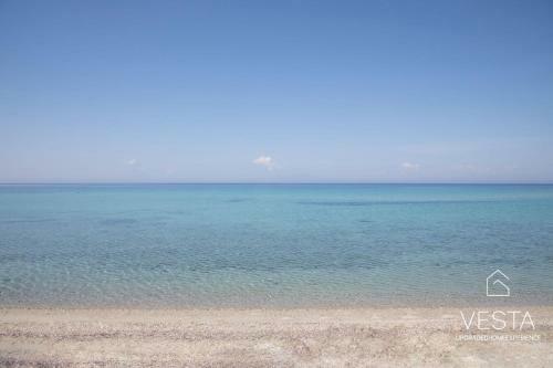 Seascape Beachfront Maisonette, Amazing Views